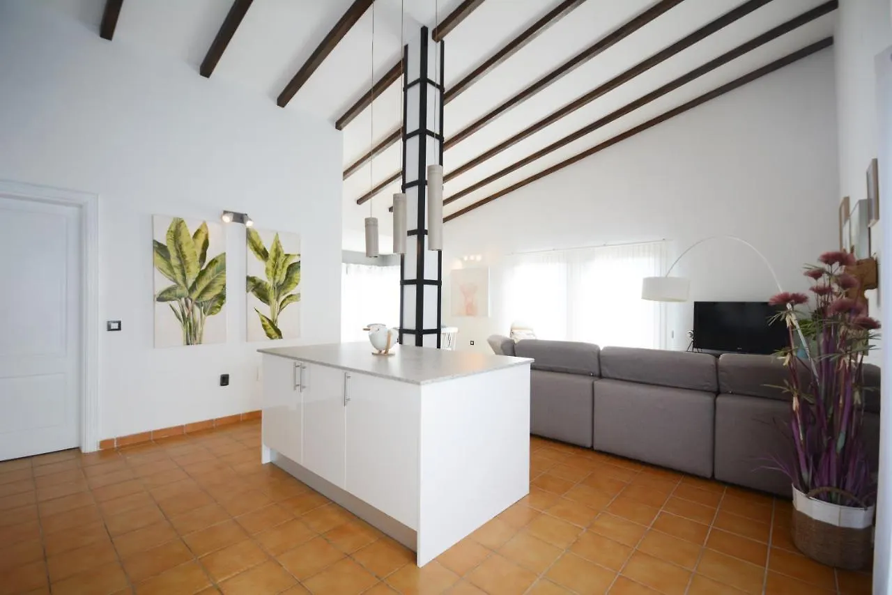Beautiful Spacious Villa With Private Heated Pool In Lajares 0*,  España