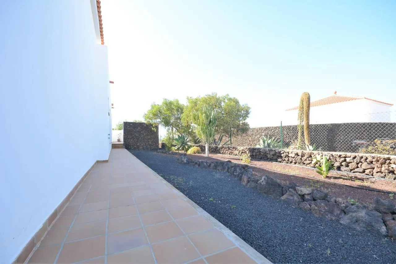 Beautiful Spacious Villa With Private Heated Pool In Lajares